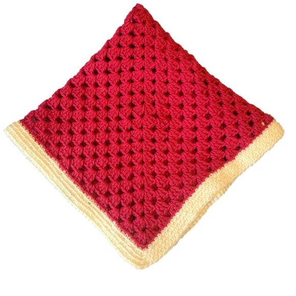 HANDMADE Crochet Vintage Dark Pink/Off White Small Baby Blanket O640 - Picture 2 of 4